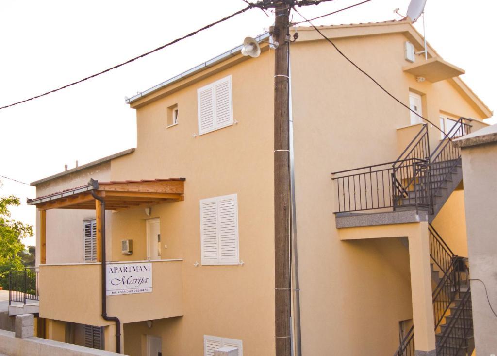 Apartments Maria Трогир Экстерьер фото