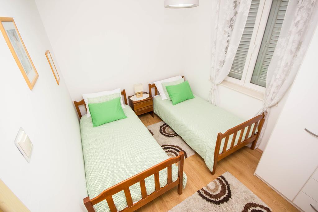 Apartments Maria Трогир Экстерьер фото