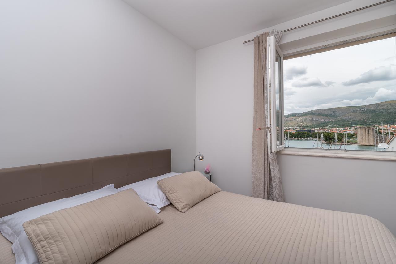 Apartments Maria Трогир Экстерьер фото
