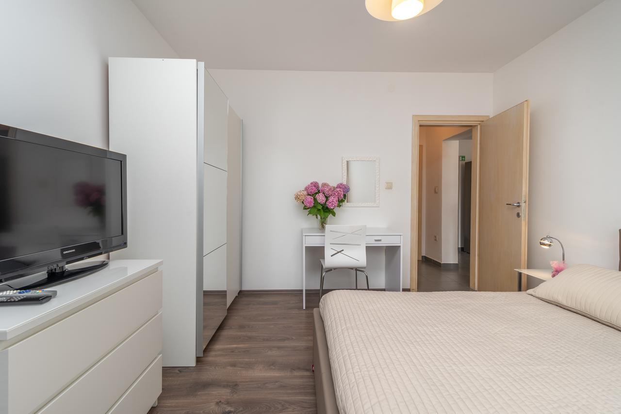 Apartments Maria Трогир Экстерьер фото